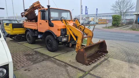 Mercedes-Benz Unimog u1200